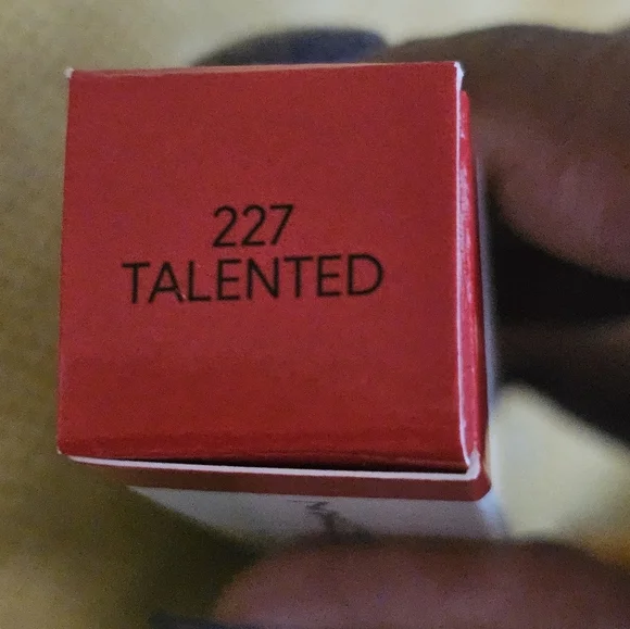 MAC Cosmetics Lipglass in Vibrant Red - Picture 3 of 13